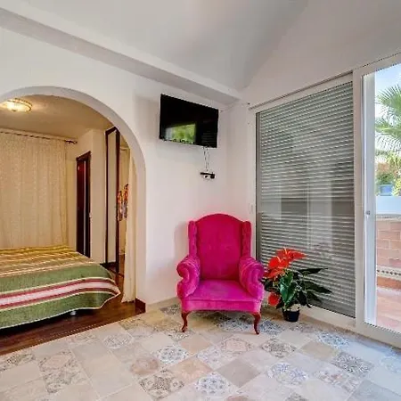 Costa Adeje Estudio Troya